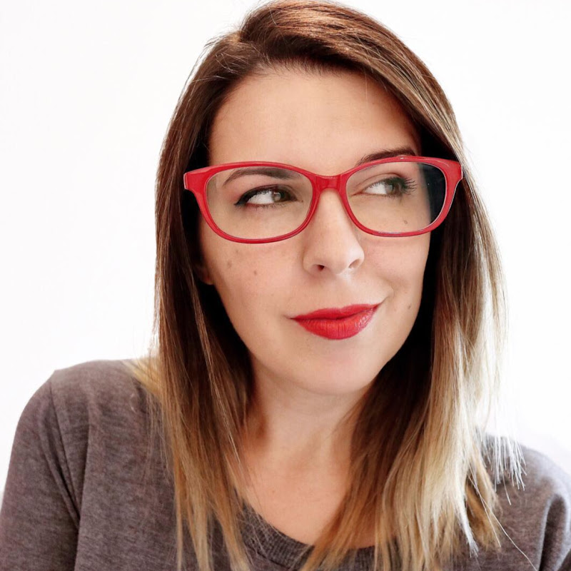 #TonightTonight Entrevista con @cecisaia: youtuber, travel blogger y habitante de Internet